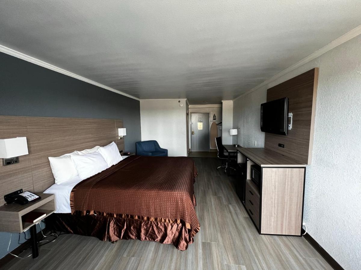 Super 8 By Wyndham Fort Worth Entertainment District Exterior foto